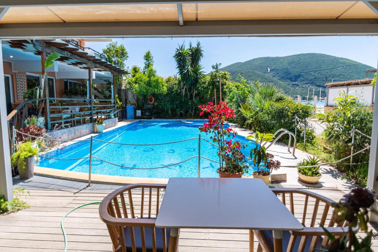 Hotel Grand Nefeli Vasiliki Exterior foto